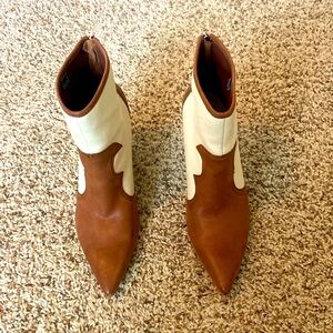 Dolce Vita Noraya Bootie, Size 10